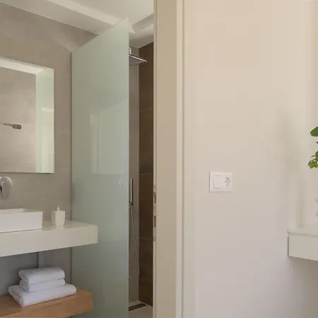 ヴィラ Reflection Villa, Heated Pool & Absolute Seclusion, By Thinkvilla *