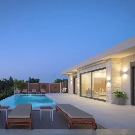 ヴィラ Reflection Villa, Heated Pool & Absolute Seclusion, By Thinkvilla *