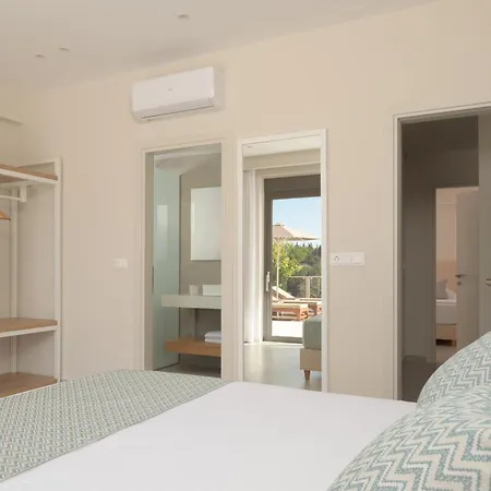 Villa Reflection Villa, Heated Pool & Absolute Seclusion, By Thinkvilla Chania (Crete)