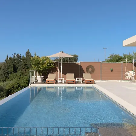 Reflection Villa, Heated Pool & Absolute Seclusion, By Thinkvilla Villa
