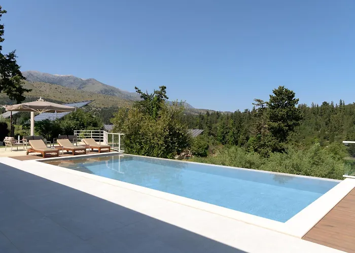 Reflection Villa, Heated Pool & Absolute Seclusion, By Thinkvilla