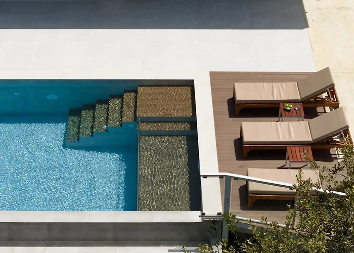 Reflection Villa, Heated Pool & Absolute Seclusion, By Thinkvilla Villa *