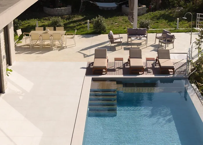 Reflection Villa, Heated Pool & Absolute Seclusion, By Thinkvilla Villa Chania (Crete)