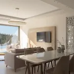 Reflection Villa, Heated Pool & Absolute Seclusion, By Thinkvilla Chania (Crete)