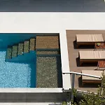 Reflection Villa, Heated Pool & Absolute Seclusion, By Thinkvilla Willa *