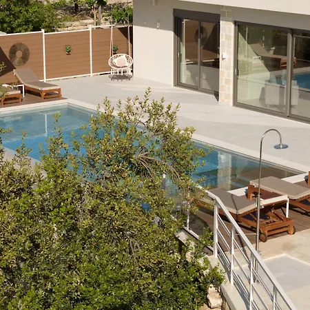 Reflection Villa, Heated Pool & Absolute Seclusion, By Thinkvilla Ханья (Крит)