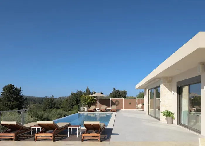 Вілла Reflection Villa, Heated Pool & Absolute Seclusion, By Thinkvilla *