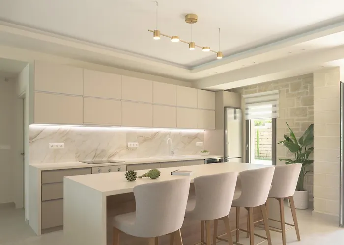 Reflection Villa, Heated Pool & Absolute Seclusion, By Thinkvilla Βίλα *