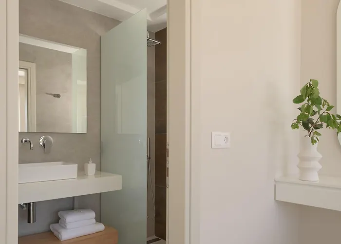 Βίλα Reflection Villa, Heated Pool & Absolute Seclusion, By Thinkvilla *