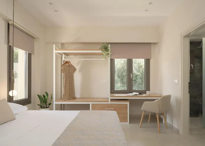 Reflection Villa, Heated Pool & Absolute Seclusion, By Thinkvilla Вілла Ханья (Крит)