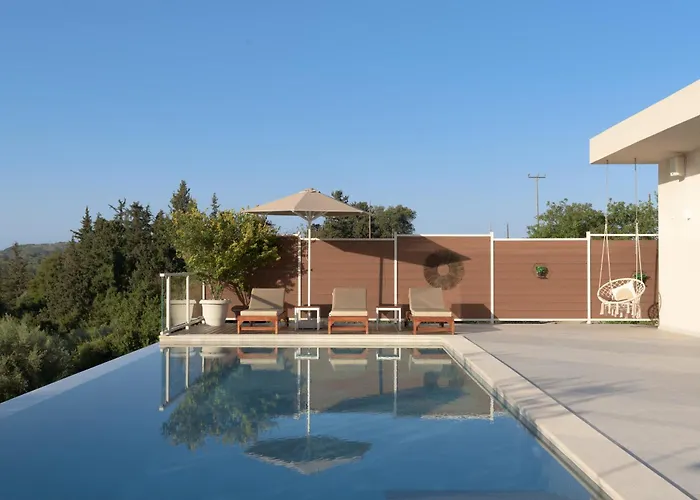 Reflection Villa, Heated Pool & Absolute Seclusion, By Thinkvilla *